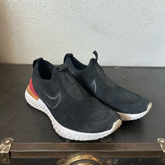 Nike Epic Phantom React Slip On Sneakers - Picture 3 of 4